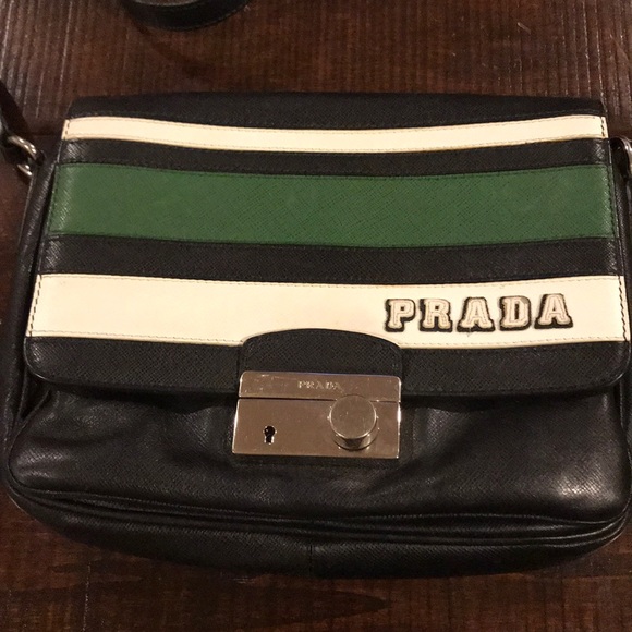 Authentic Parada crossbody bag - Picture 2 of 6